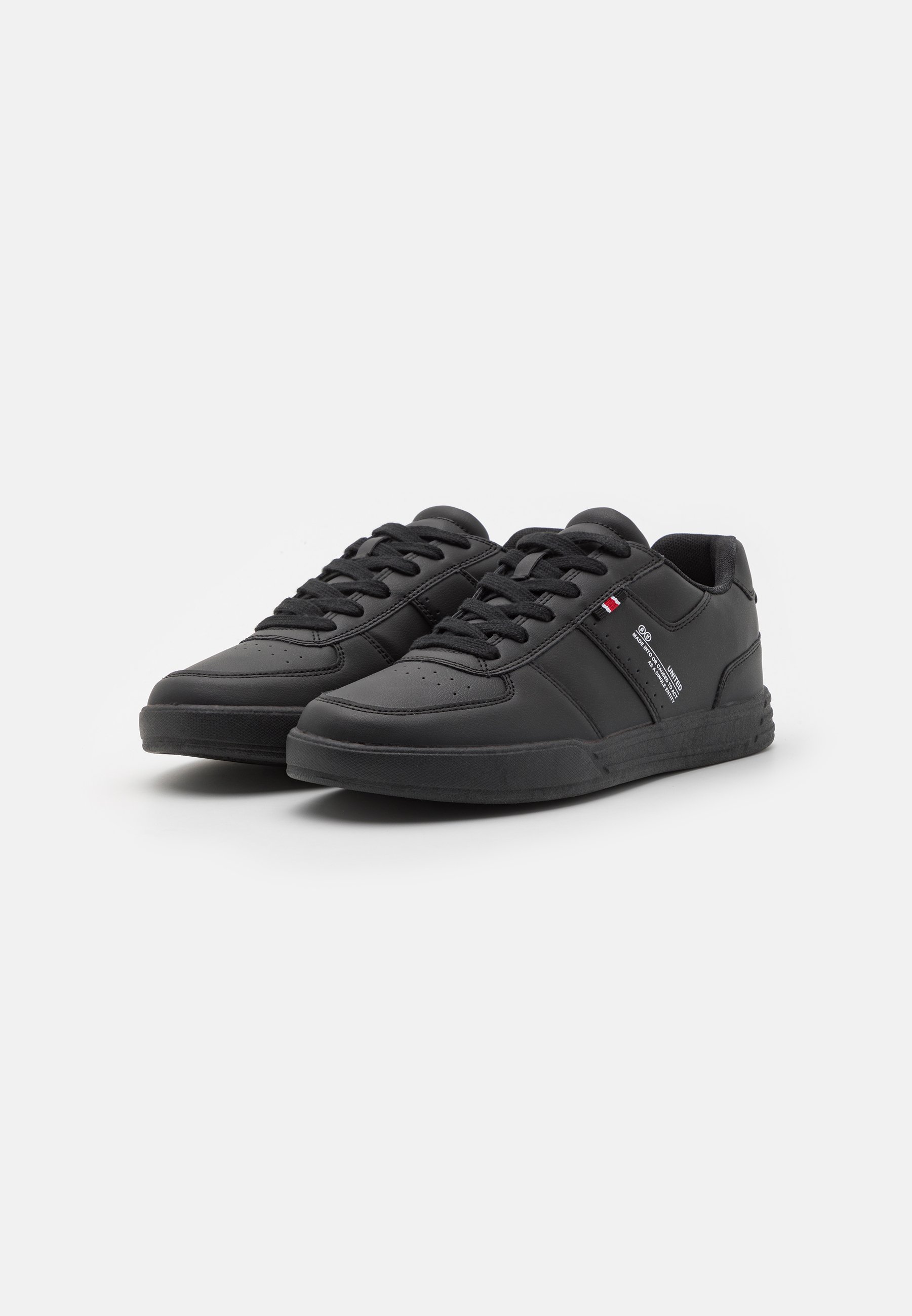 „Pier One“ UNISEX sportbačiai – juodi