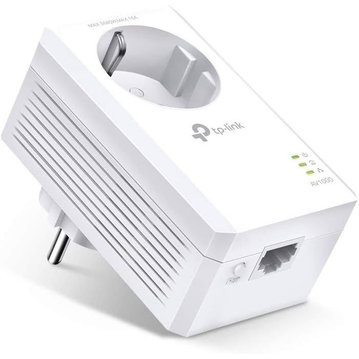 TL-PA7017P AV1000 Gigabit Powerline Adapter with power socket (1 Gigabit port, Plug and Play, energy saving, compatible with