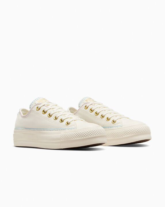 Chuck Taylor All Star Lift Platform Crafted Stitching