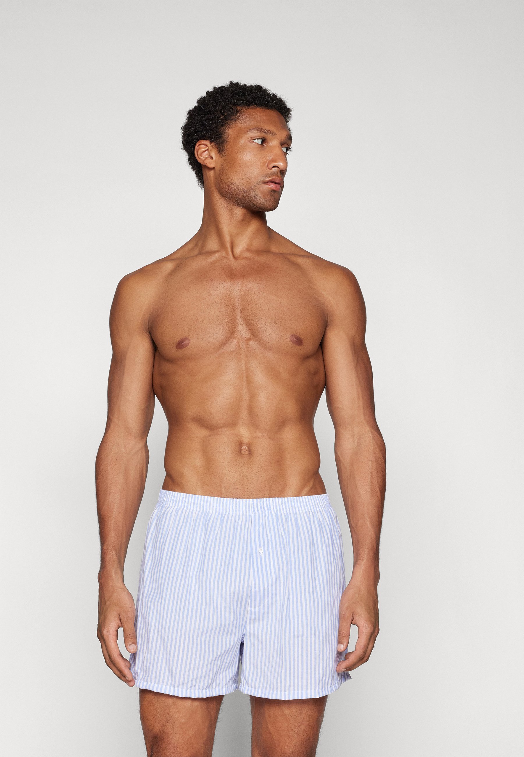 Pier One 5er-Pack – Boxershorts – Hellblau/Weiß