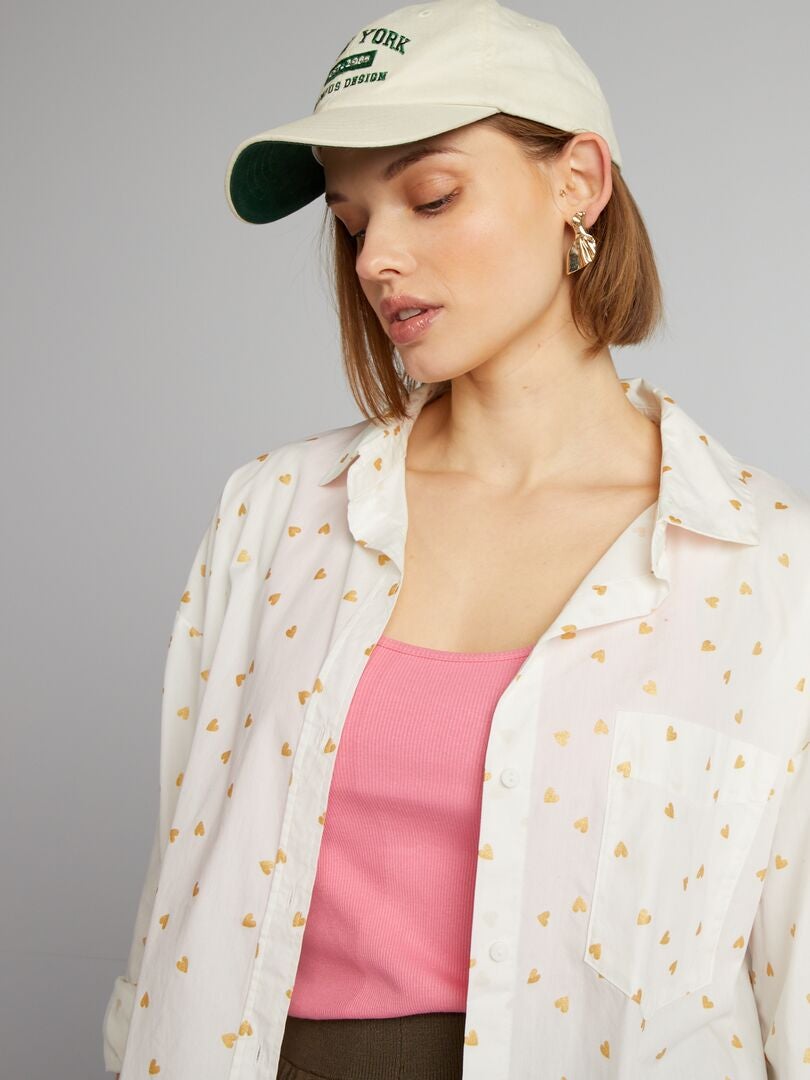 Camisa com estampa de coração - BRANCA