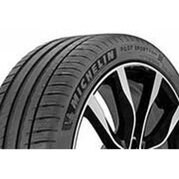 Pneumatico per SUV - MICHELIN - Pilot Sport 4 - 235/55 R19 - Estivo - Frenata sul bagnato con classificazione A