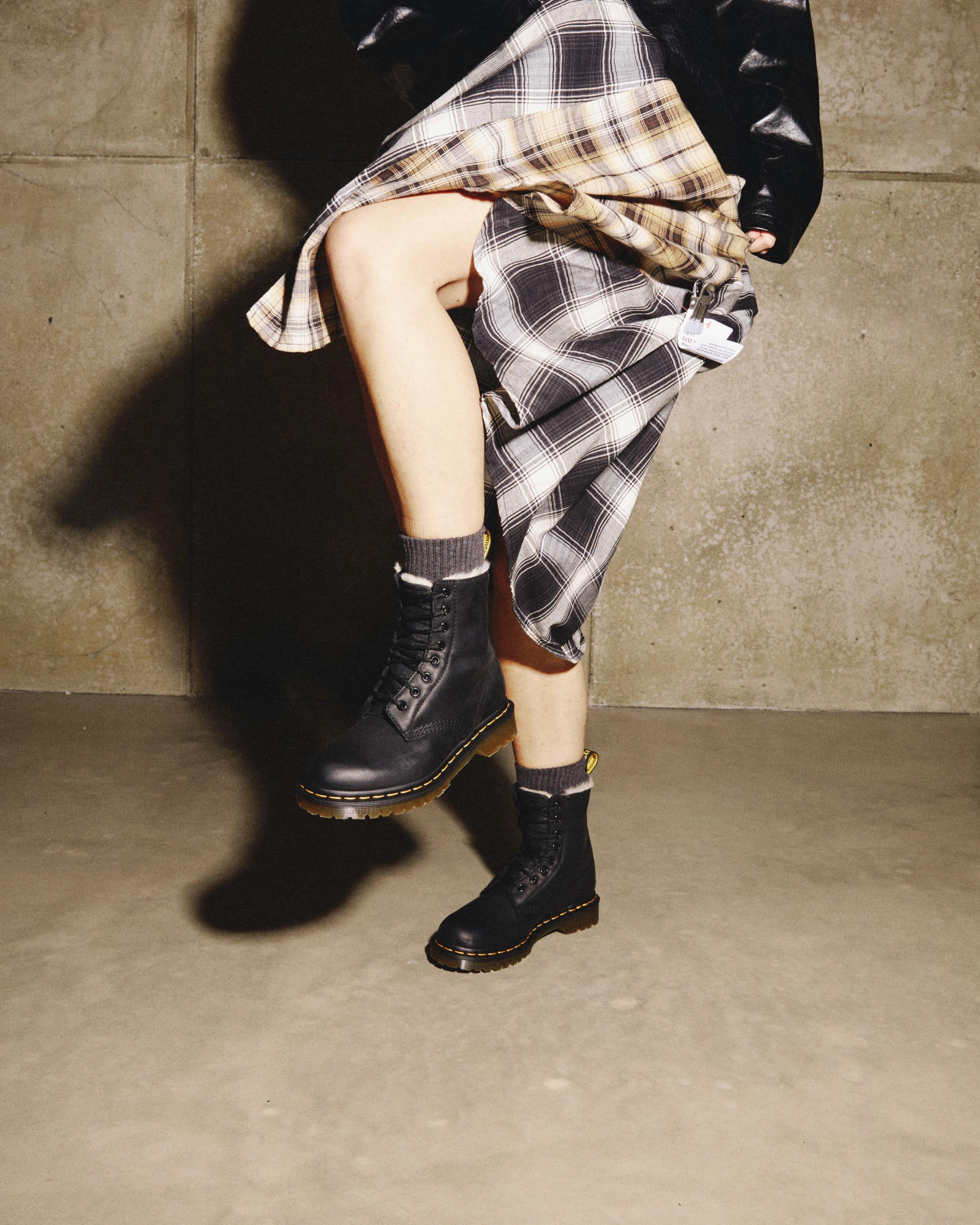 1460 Women's Faux Fur Lined Lace Up Boots