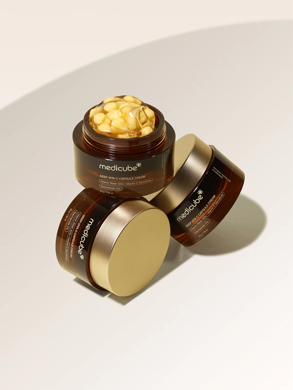 medicube Deep Vita C Capsule Cream, een verhelderende crème voor de huid met pigmentvlekken.