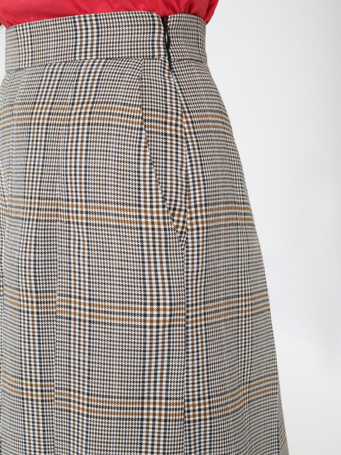 Pantaloni în carouri stil Bermuda - Gri