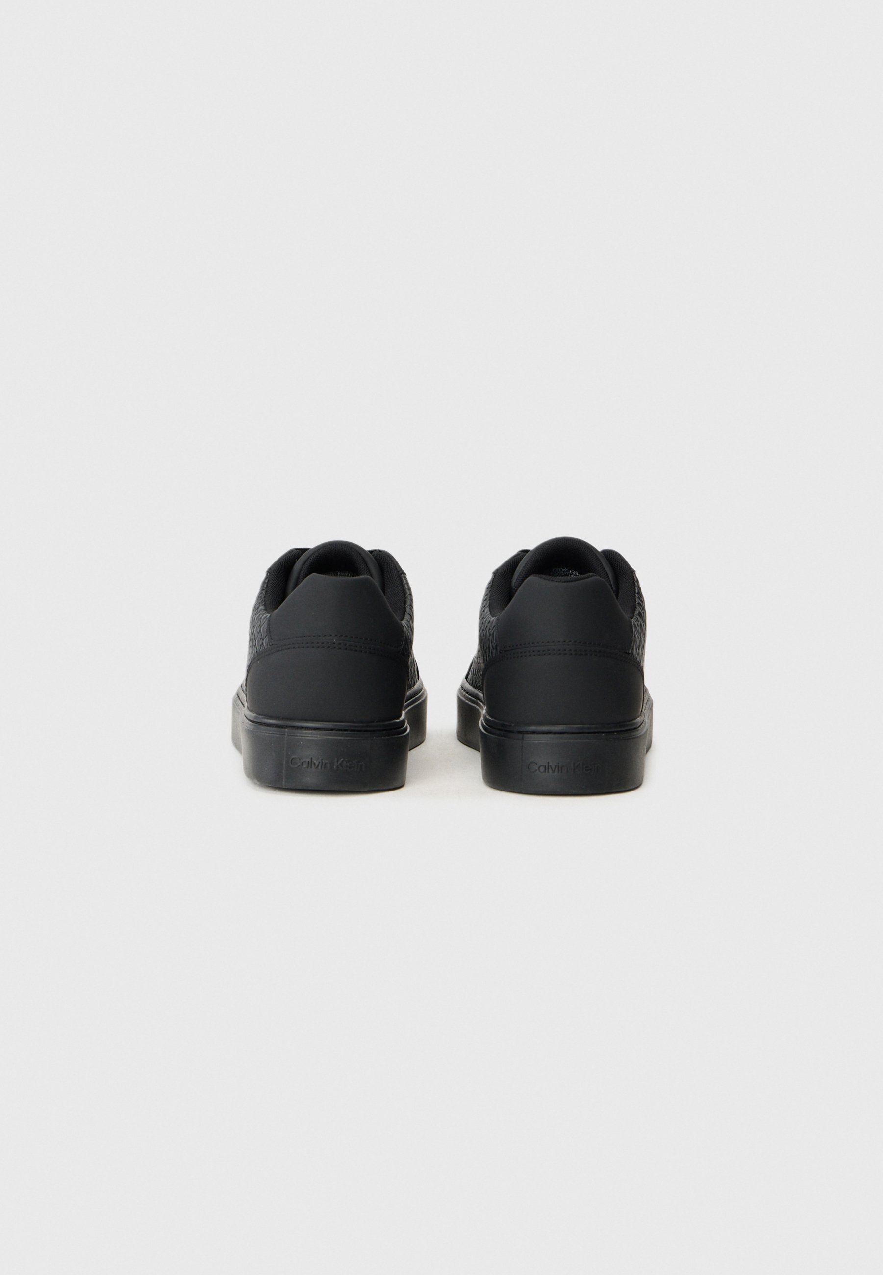 Calvin Klein Jeans CUPSOLE - Sneakers - drievoudig zwart