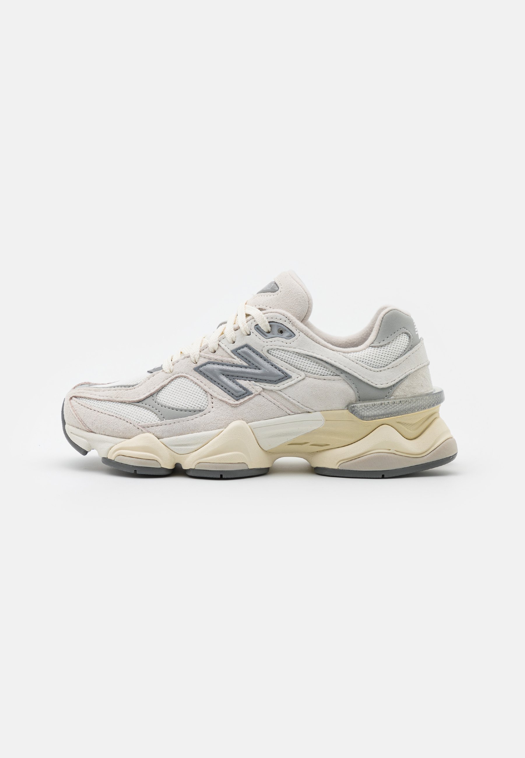 New Balance U9060 UNISEX - Vabaajajalatsid - valged
