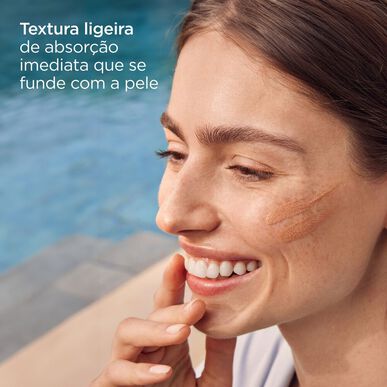Isdin sävytetty aurinkovoide kasvoille SPF50 50 ml