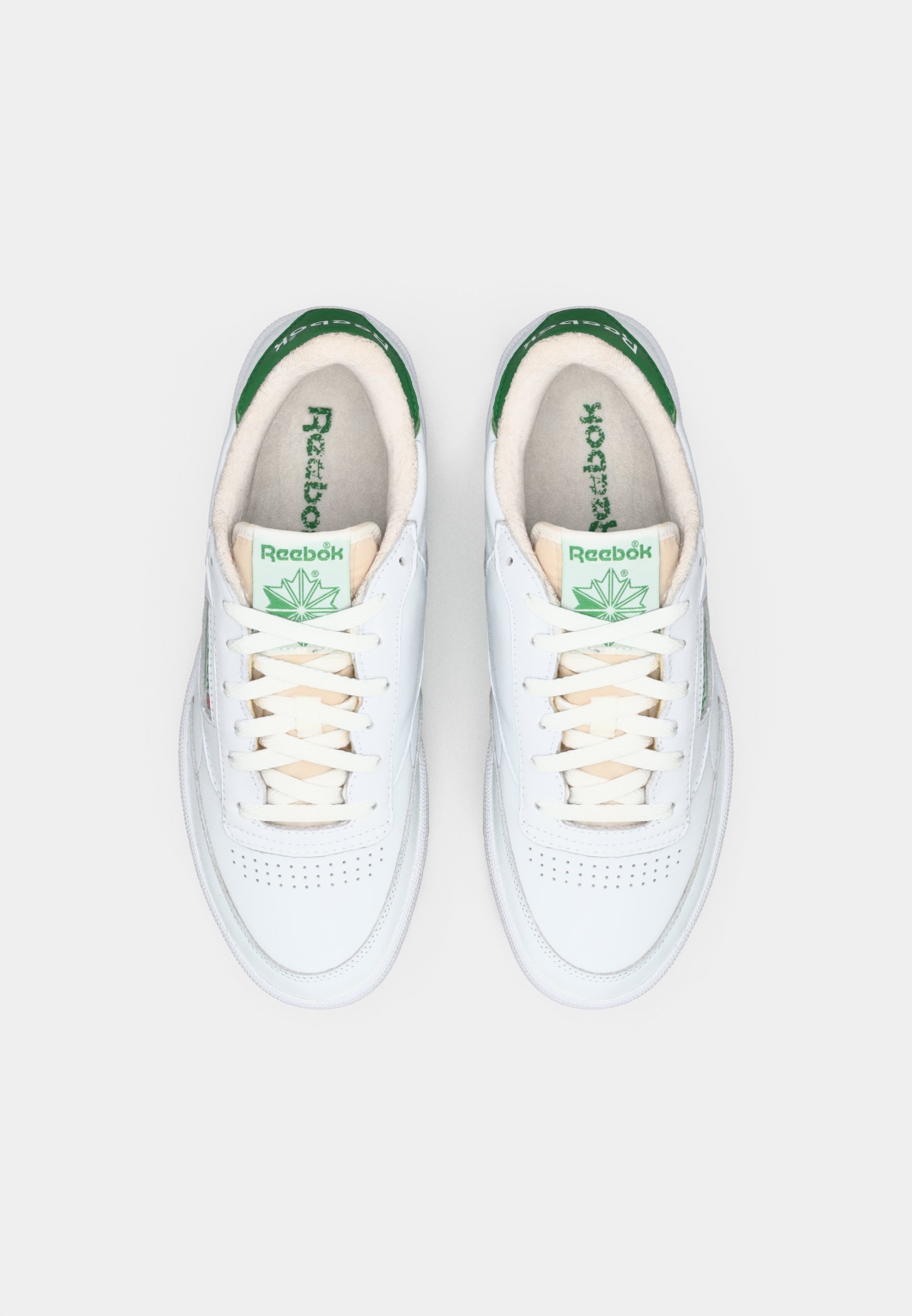 Reebok Classic CLUB C 85 VINTAGE UNISEX - Sneakers - schoenen wit/glen groen