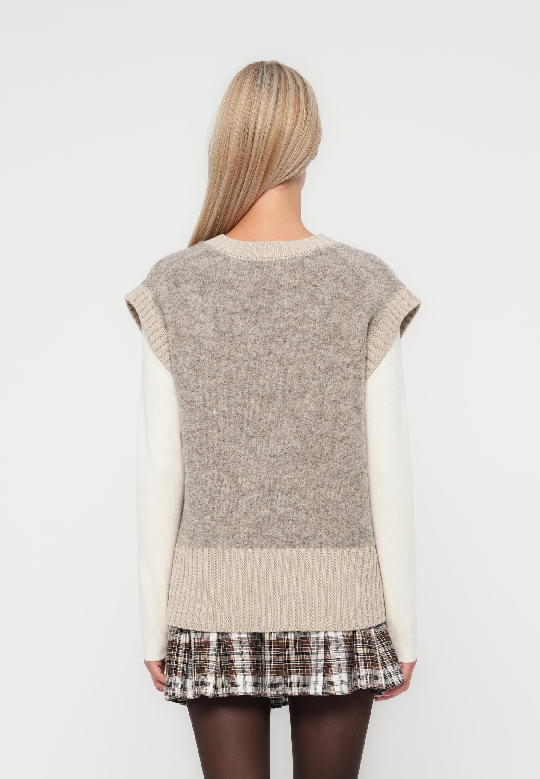 UNIQUEMENT SUR LONLCILLE GILET - Pull - marron clair