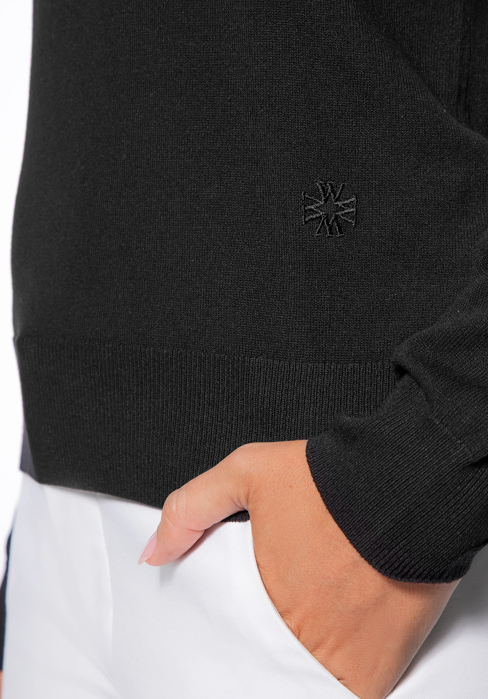 Sweter damski klasyczny czarny