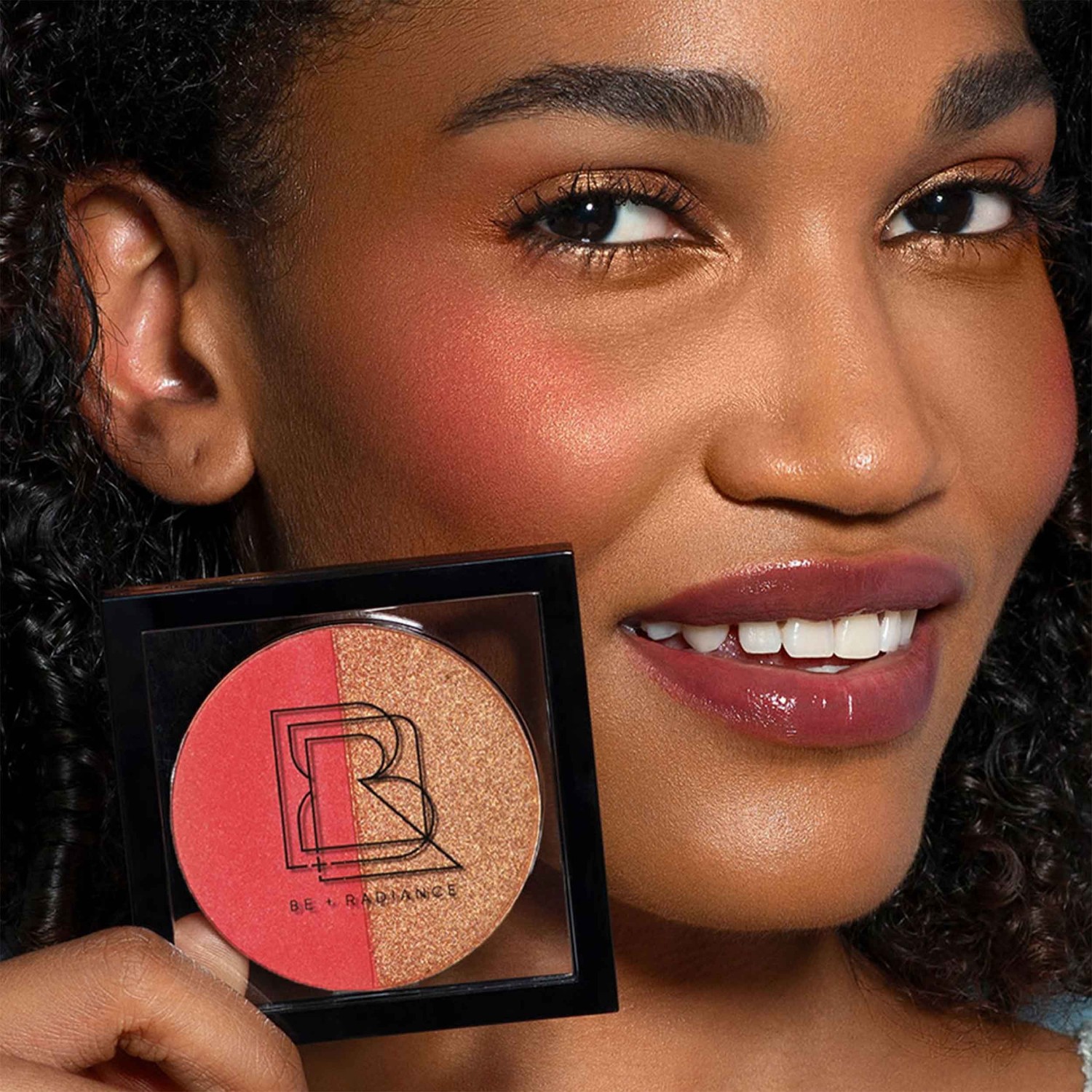 BE + Radiance COLOR+GLOW Blush+Enlumineur aux Probiotiques N°02