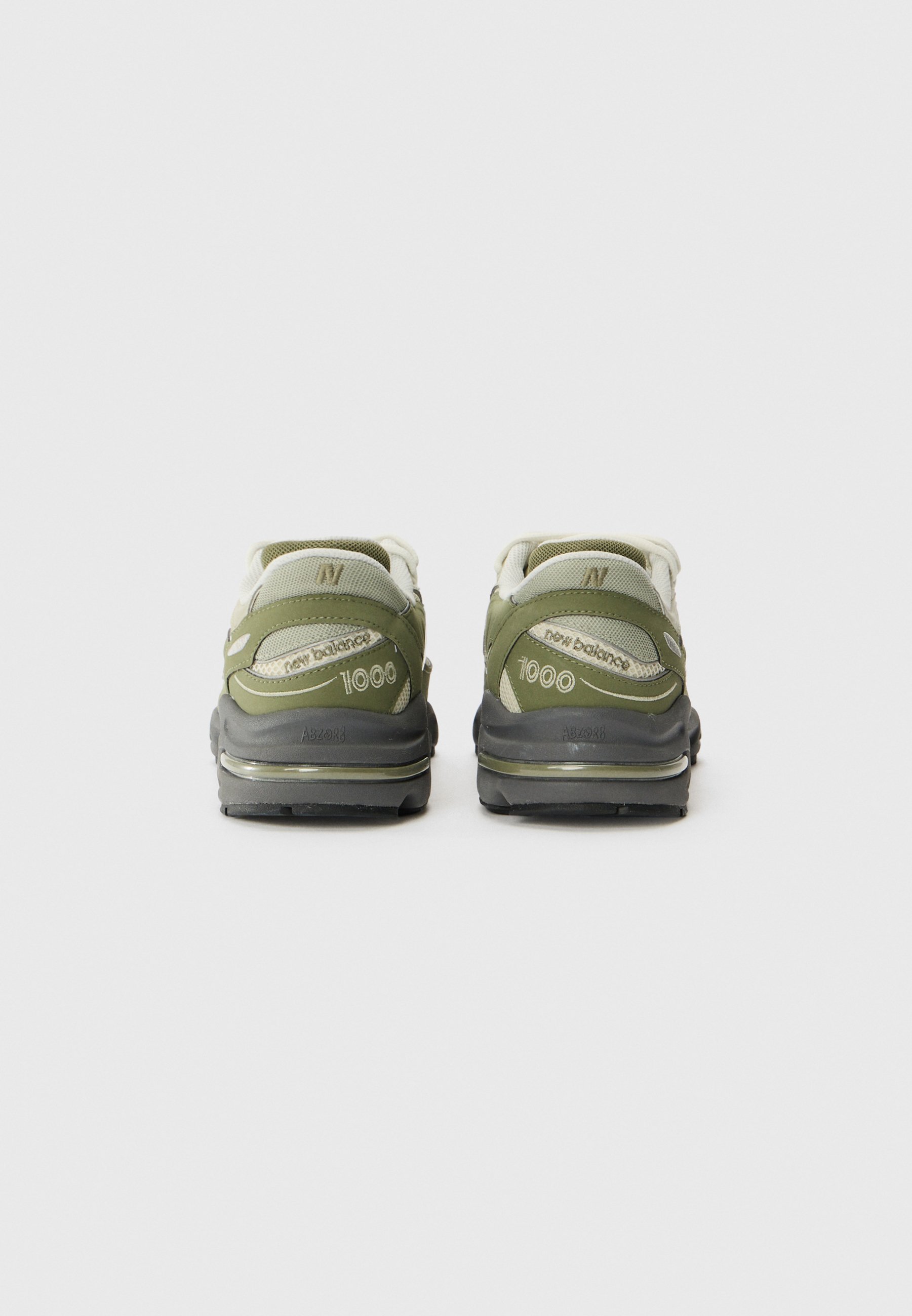 New Balance M1000 UNISEX - Športni copati - temno olivno rjavi