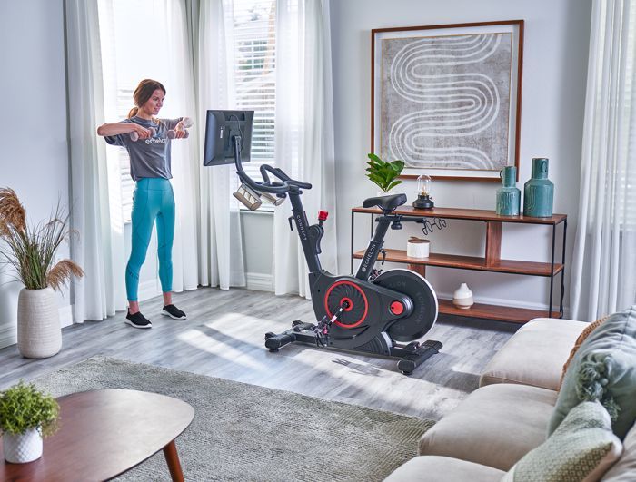 Cyclette - ECHELON - EX5S - Schermo HD da 22 pollici - 32 livelli di resistenza - Comfort ottimale