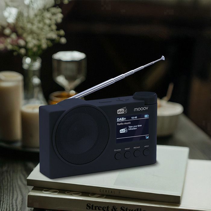 MOOOV 477254 Radio DAB, DAB+ Portable Bluetooth avec Fonction Réveil - Batterie Rechargeable ou Alimentation Câble USB-C - Noir
