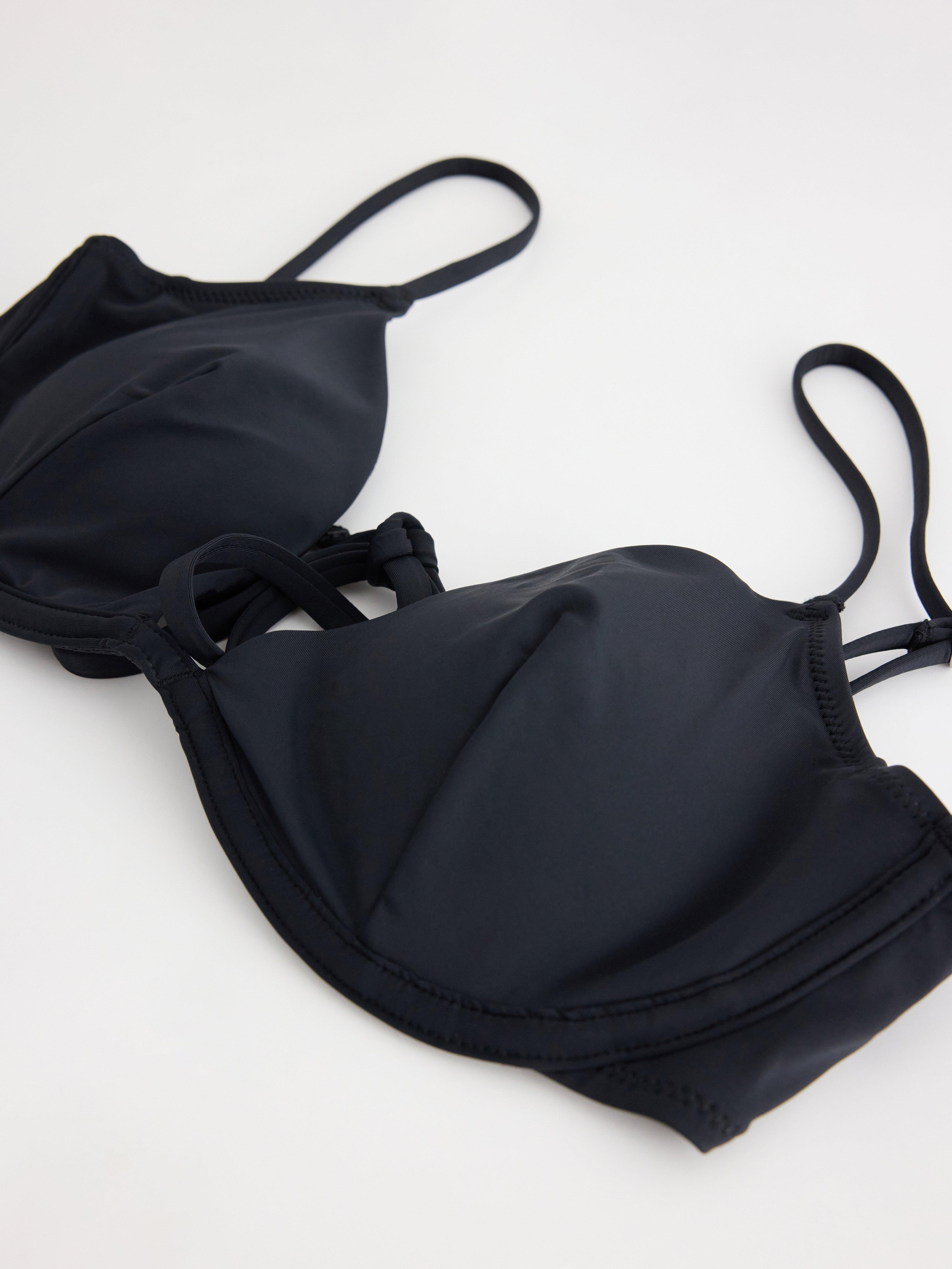 Top de bikini con aros negro