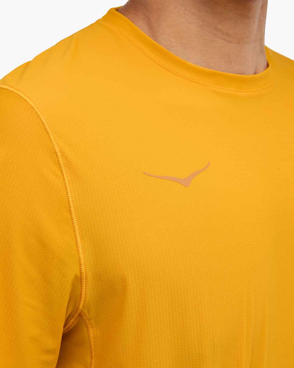 HOKA Běžecký top Airolite Varsity / Žlutý