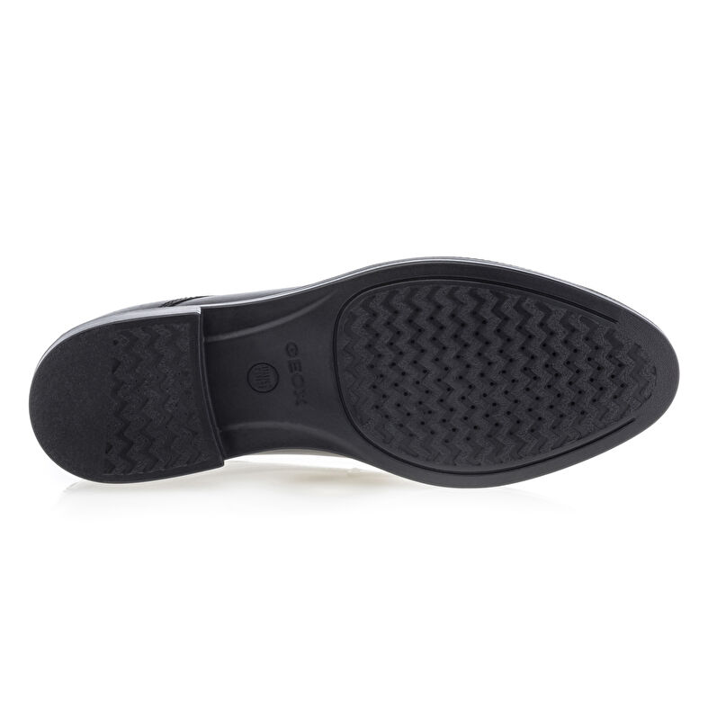 Zwarte nette herenschoenen