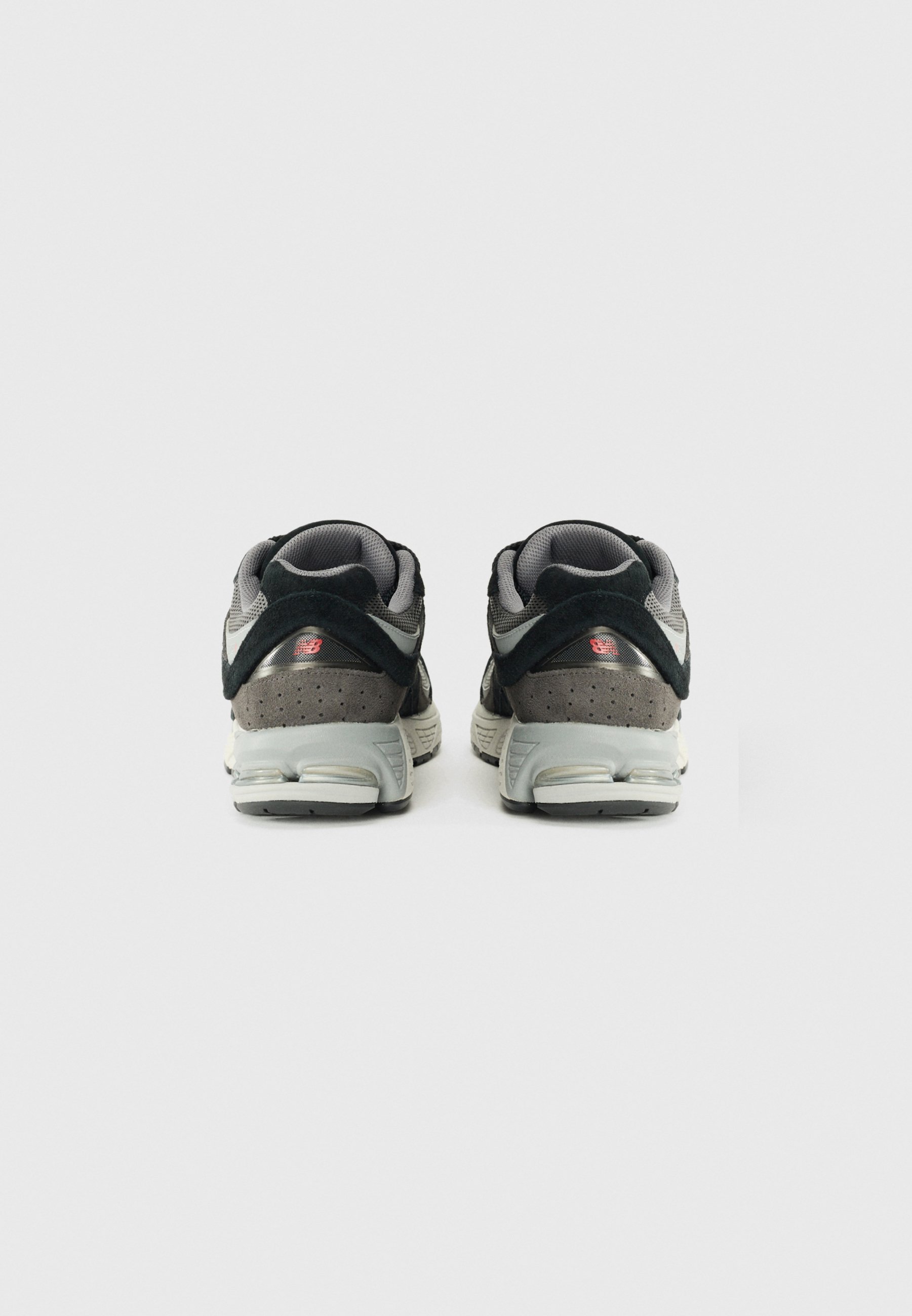 New Balance'i madala säärega tossud