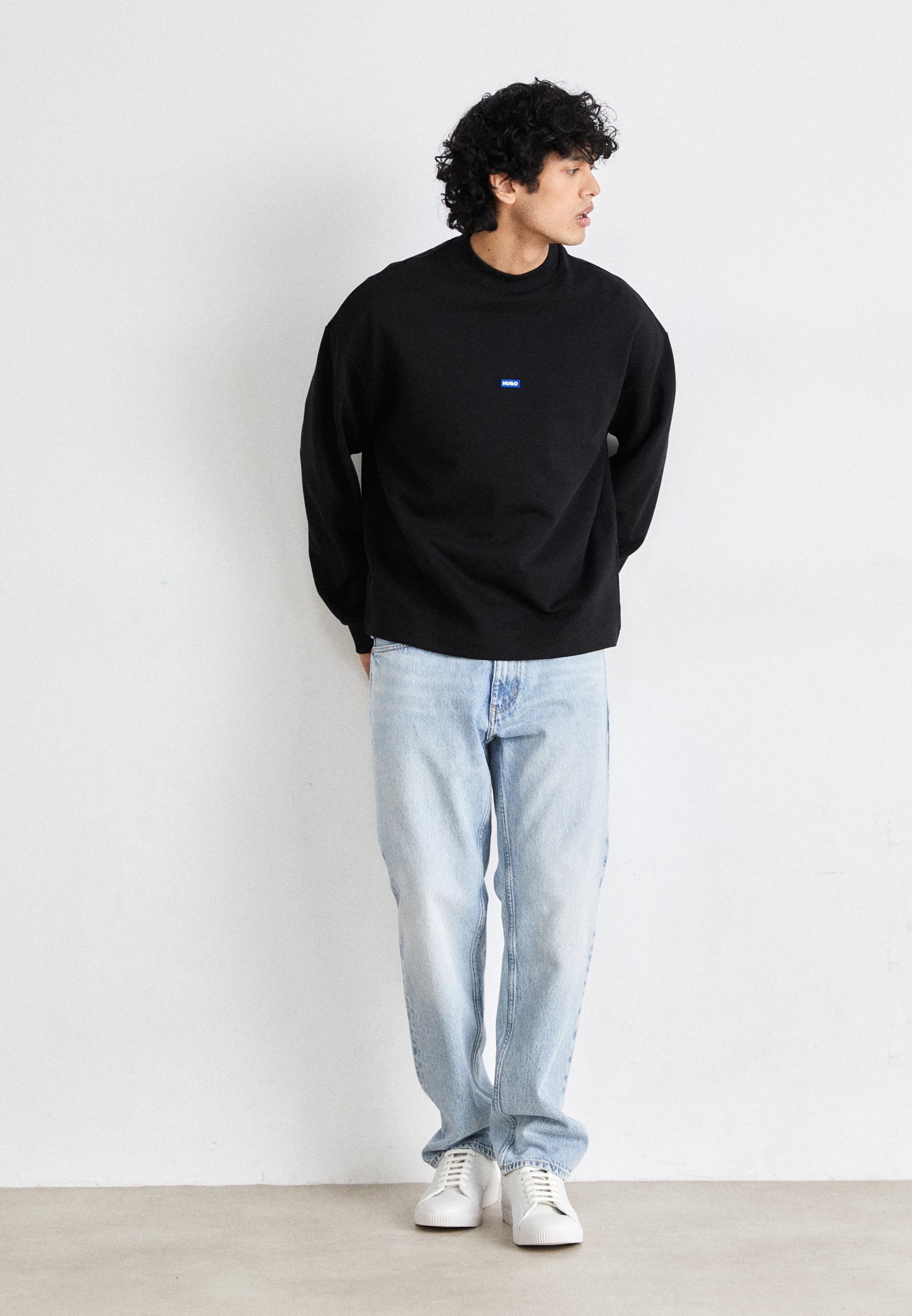HUGO NEDRO - Sweatshirt - schwarz