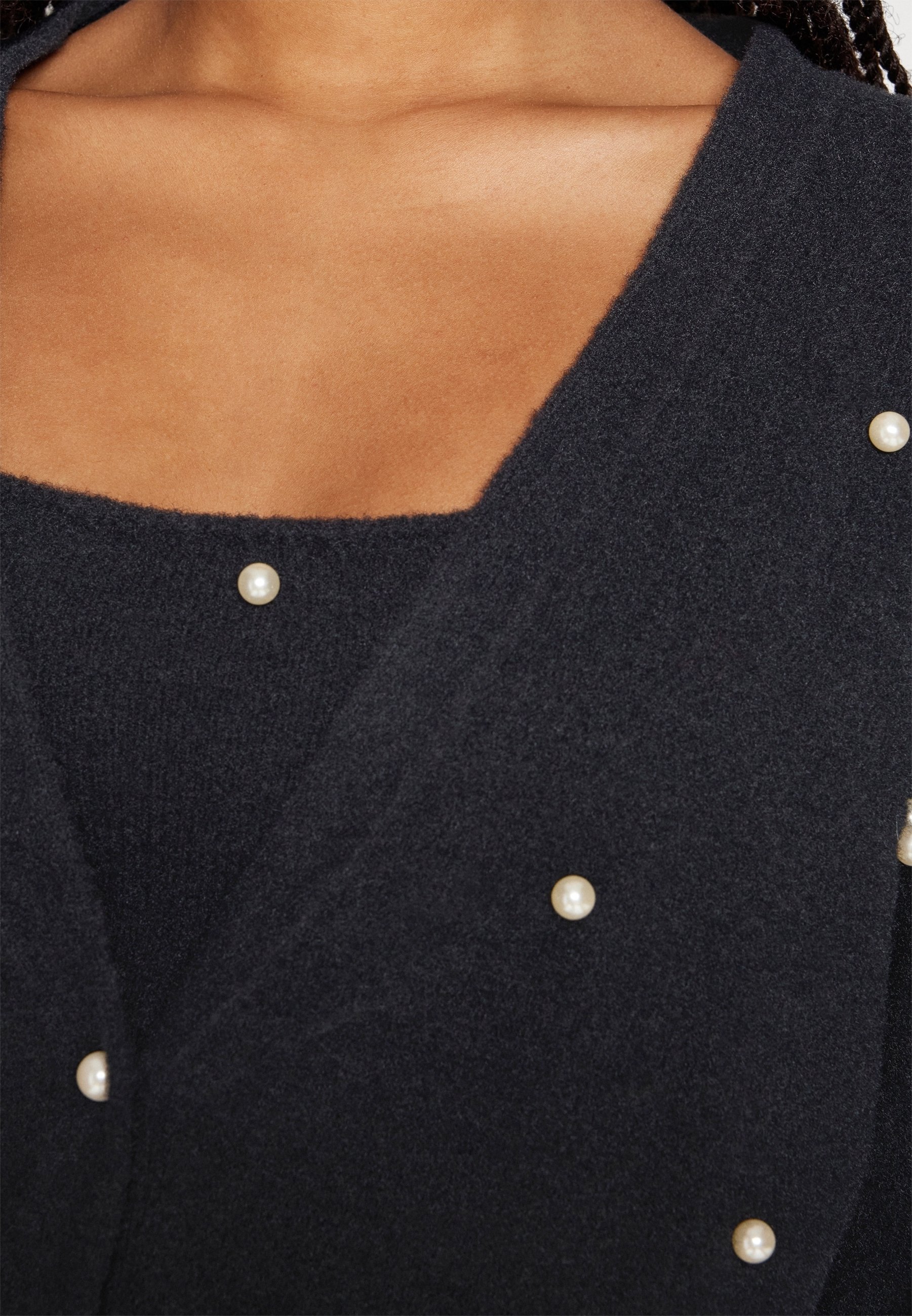 „Even&Odd“ megztinis - juodas