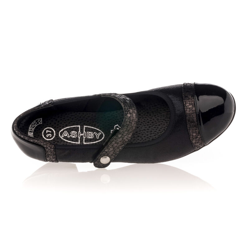 Zapatos cómodos para mujer, color negro.
