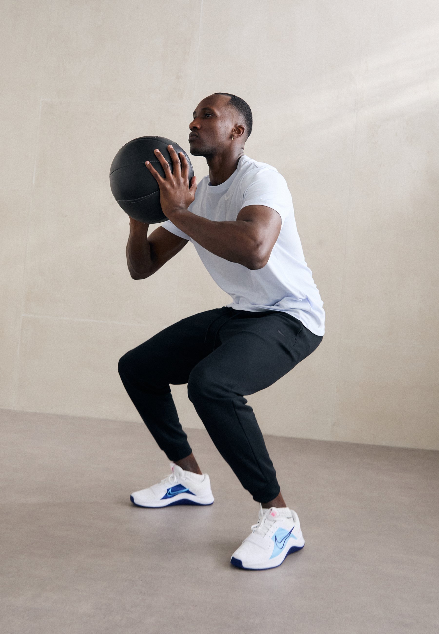 Nike Performance PRIMARY JOGGER PANT - Trainingsbroek - zwart