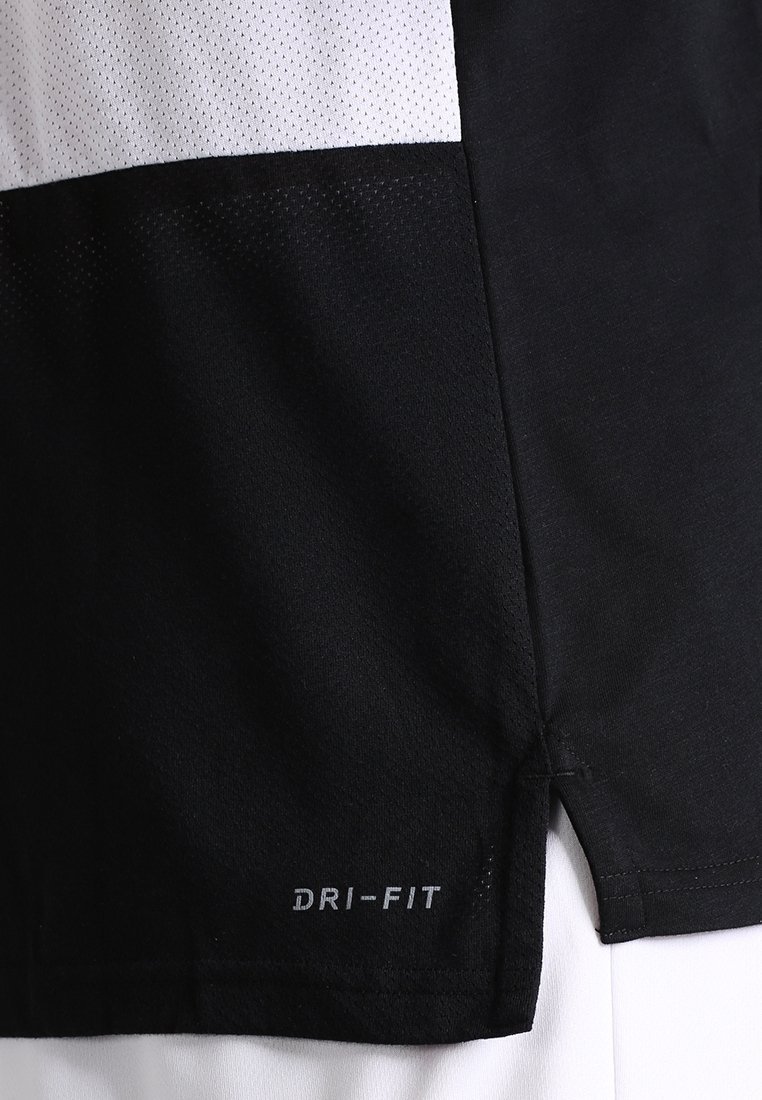 Nike Performance Sports T-shirt - zwart