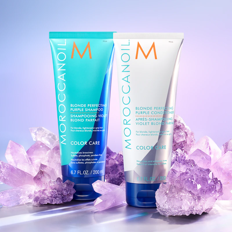 Condicionador roxo Moroccanoil Color Care Blonde Perfecting para cabelos loiros e com mechas.