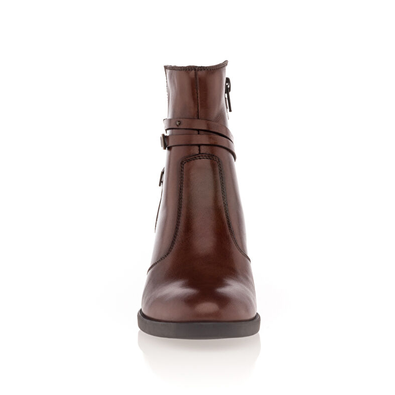 Braune Damenstiefel / Stiefeletten