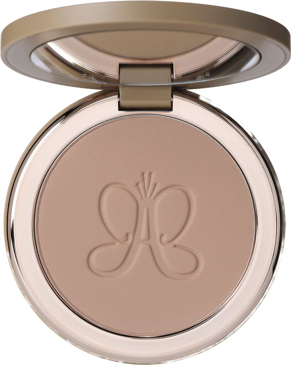 ANASTASIA BEVERLY HILLS Smooth Blur Bronzer Bronzant ultra-neted cu un finisaj ușor, sărutat de soare.