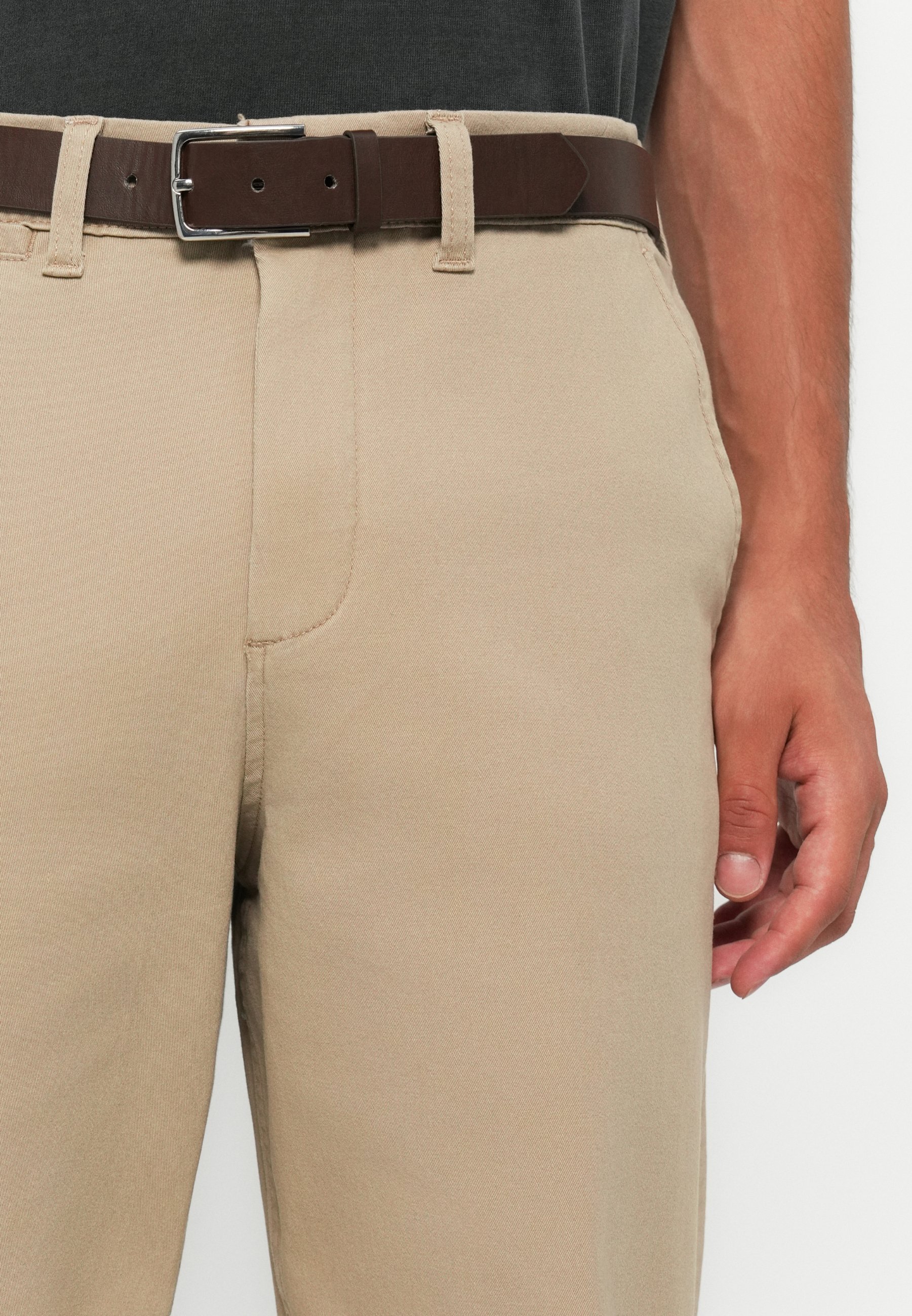 Jack & Jones JPSTKARL DAVE MET RIEM - Chino's - servies
