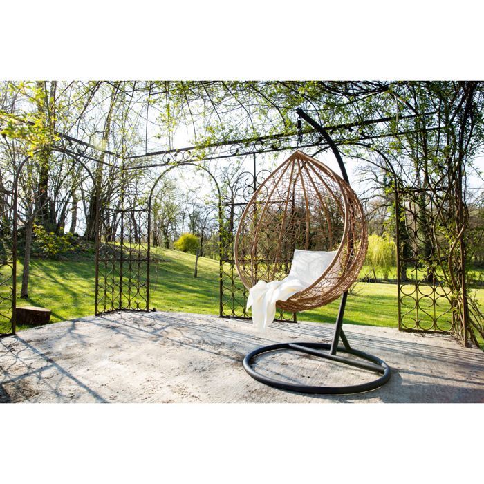 Miliboo - Sedia sospesa MOJO in rattan con base in resina nera e metallo