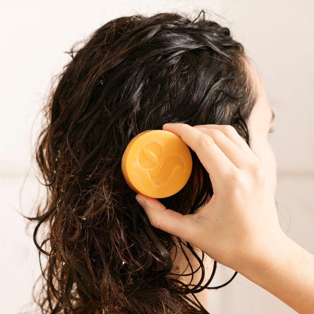 Jabón para cabello ondulado y rizado