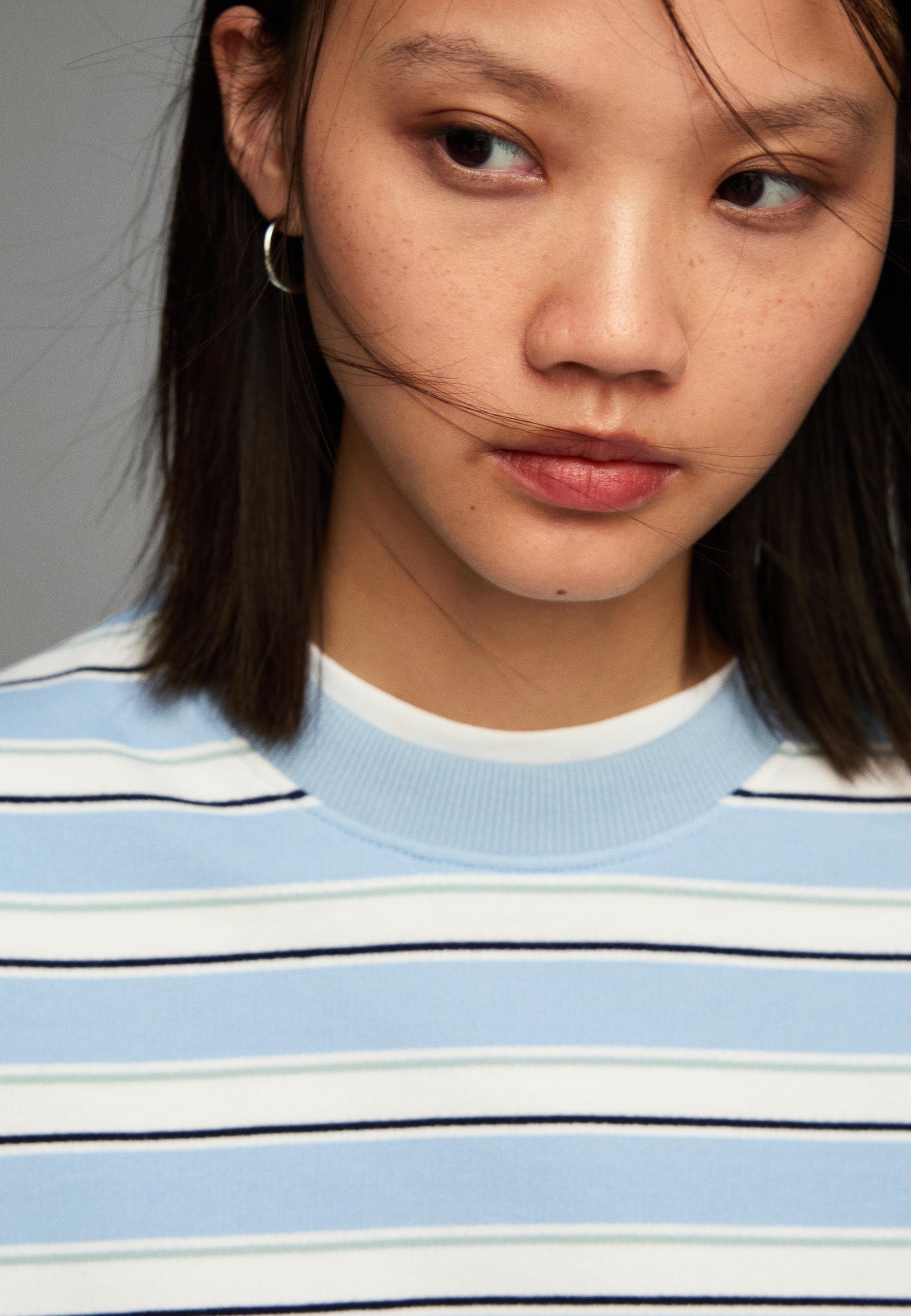 Bershka STRIPED - Maglia a maniche lunghe - azzurra