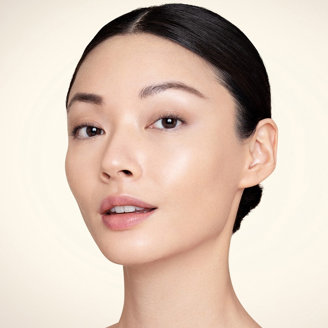 Chantecaille tekući puder Future Skin - 30 g