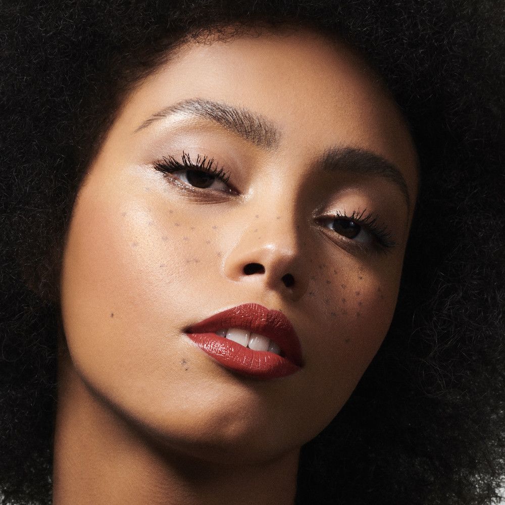 Оловка за обрве Brow Artist Skinny Definer Производи и оловке за шминкање обрва