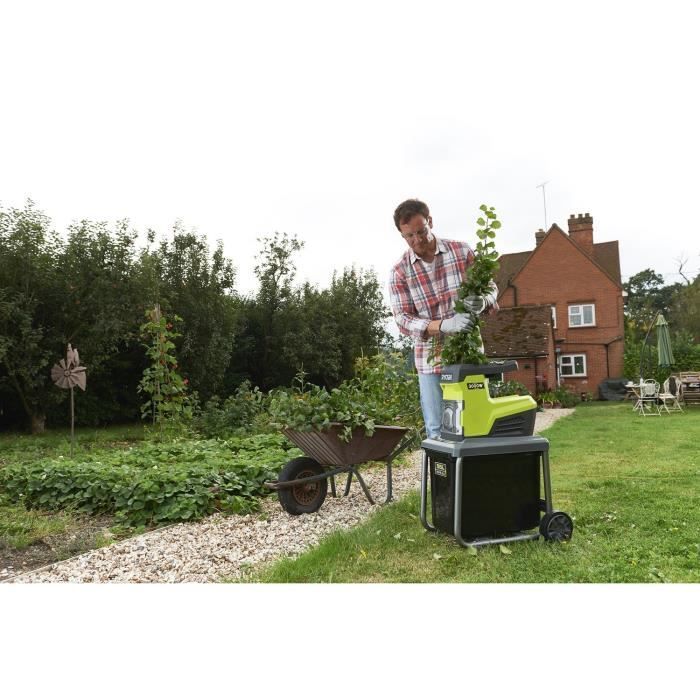 RYOBI - 3000W Tuinversnipperaar - Cilinderversnippering - Stille werking - Versnipperingscapaciteit 45 mm - Opvangbak 55 liter - RSH3045U