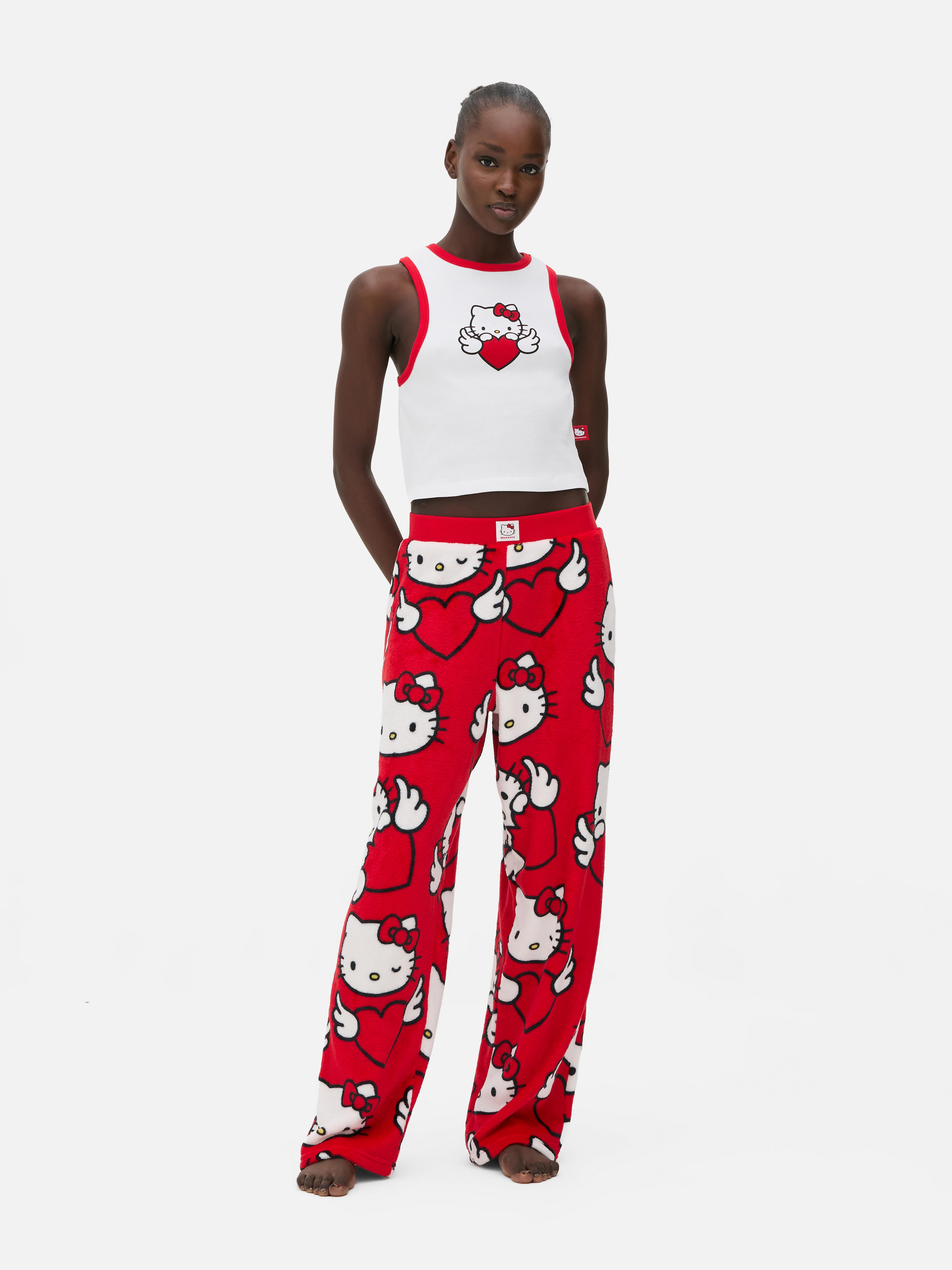 Top de pijama cu nervuri Hello Kitty Poartă-ți inima pe piept cu acest top de pijama Hello Kitty