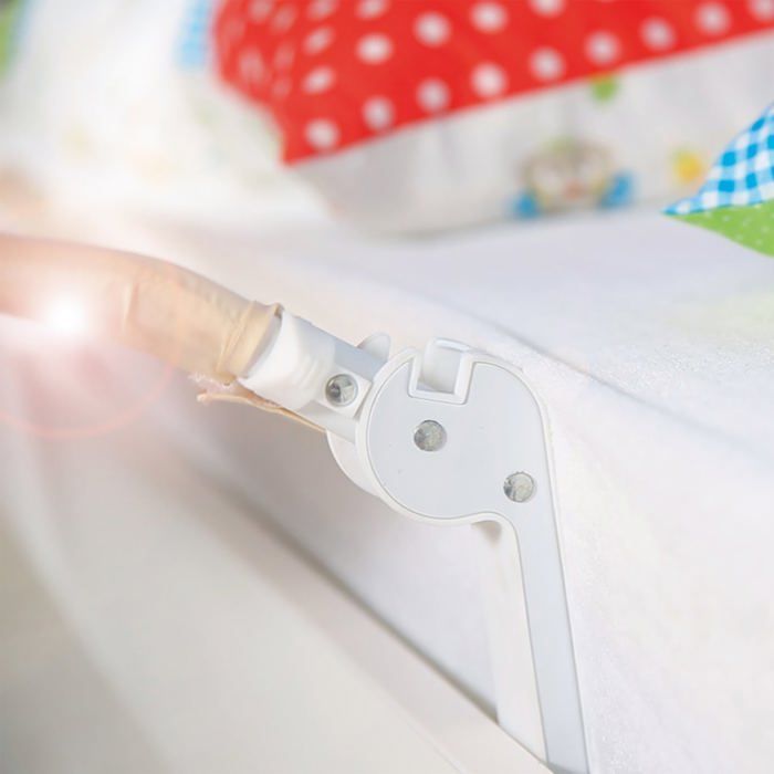 ROBA Klipp-Klapp Absturzsicheres und klappbares Bettgitter für Kinder und Babys – 100 cm – Beige