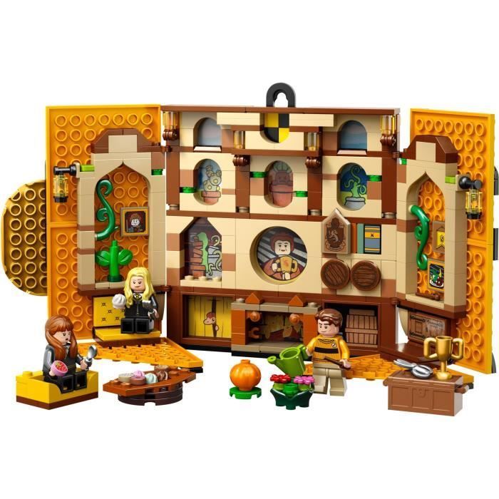 LEGO® Harry Potter 76412 Le Blason de la Maison Poufsouffle - Jouet avec Figurines et Déco Château Poudlard