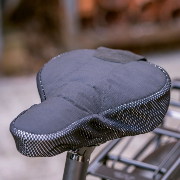 Saddle heating pad with 3 temperature settings