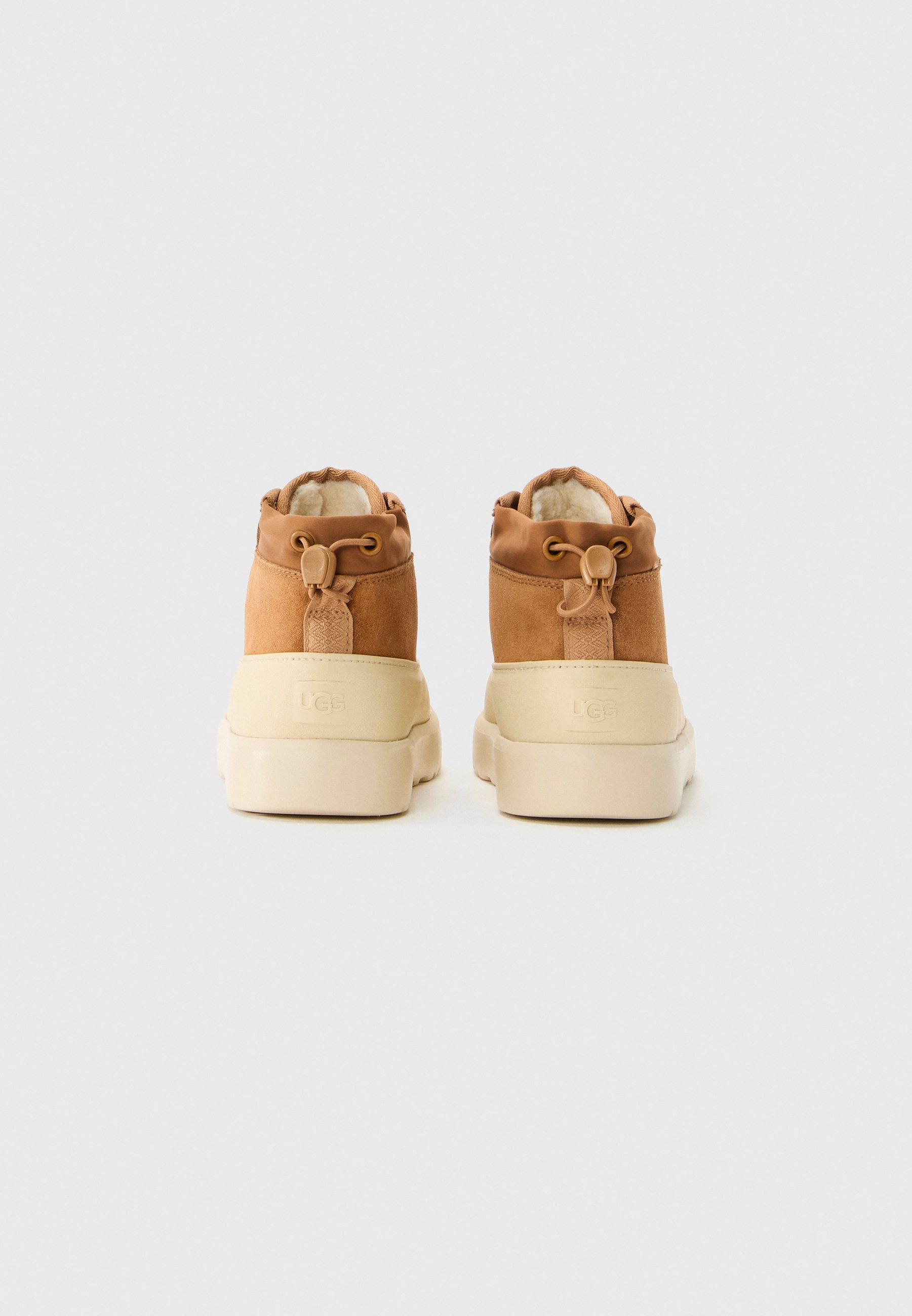UGG NEUMEL - Schnürstiefeletten - Kastanie/Weiß