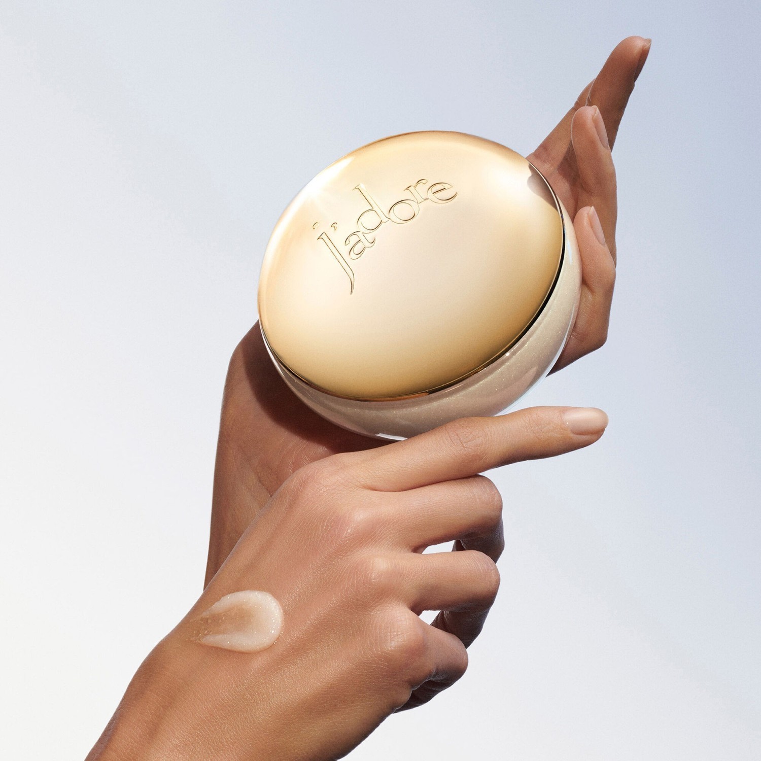 DIOR J'adore Les Adorables svjetlucavi piling za tijelo - 150 ml