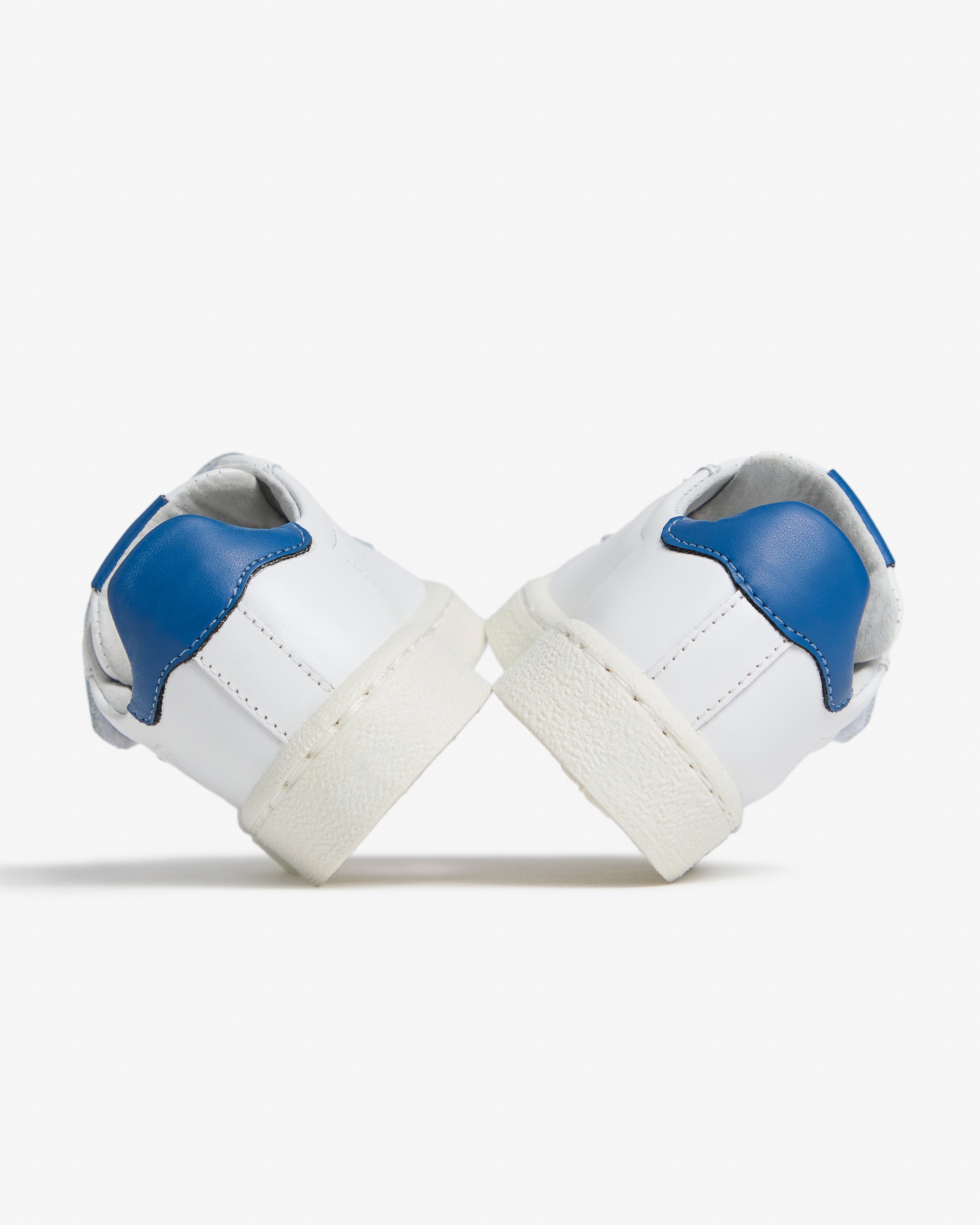  Junior-Sneaker für Kinder aus Funktionsmaterial und Leder
