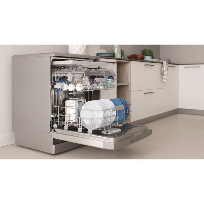 Lava-louças Indesit I0FD641AX