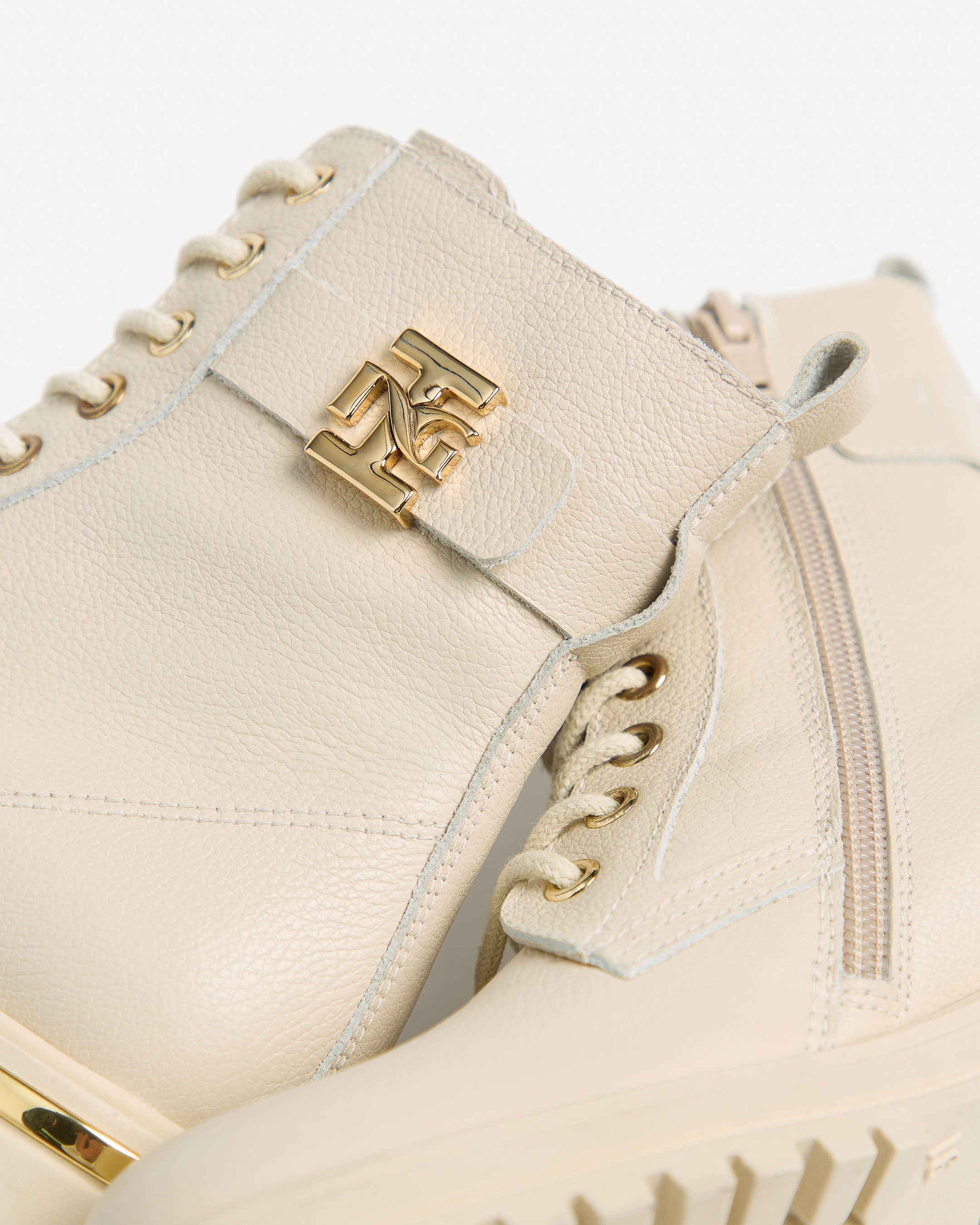  Amphibiens en cuir pour adolescentes