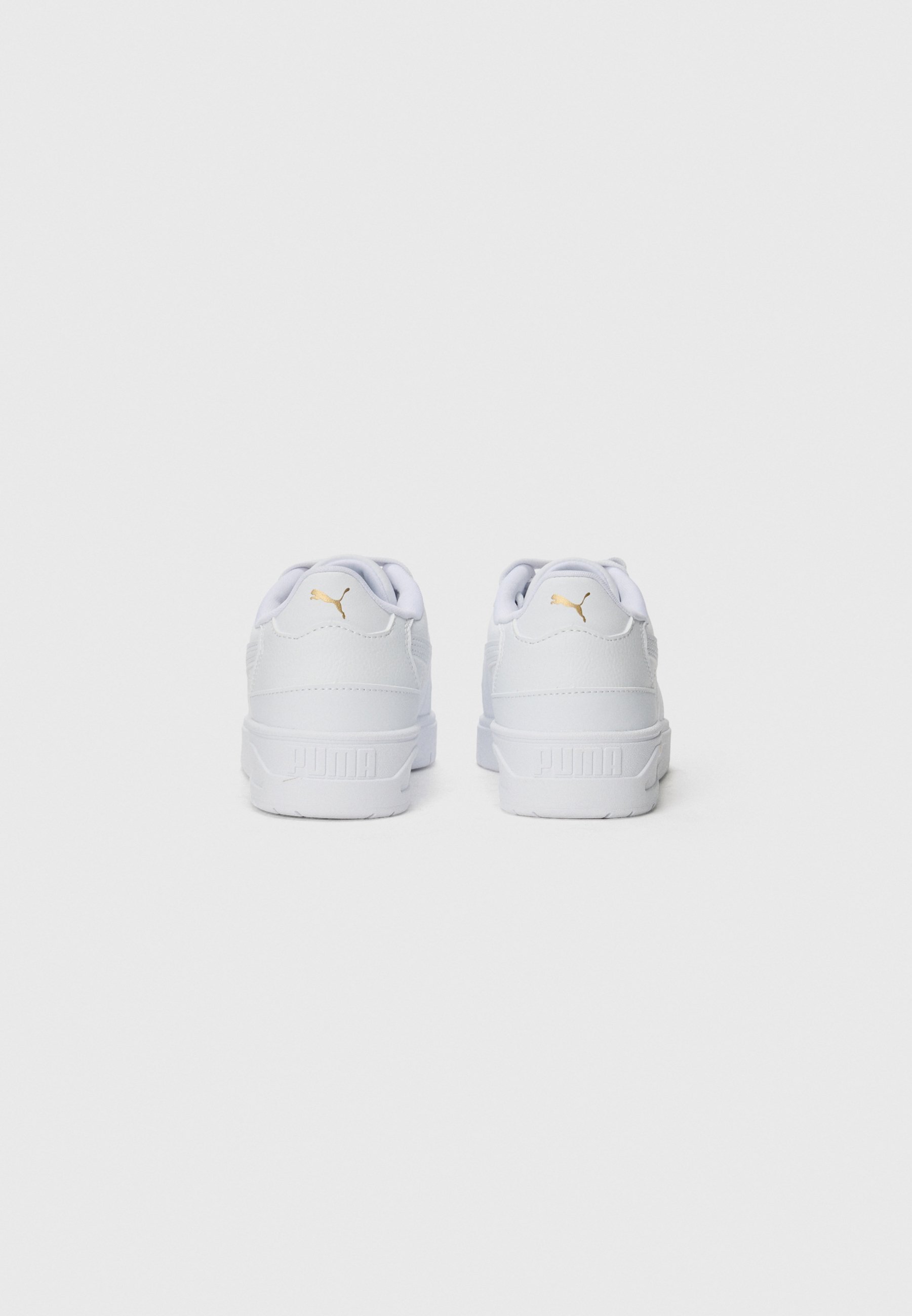 Puma SHUFFLE DOWNTOWN UNISEX - Matalavartiset tennarit - white/black