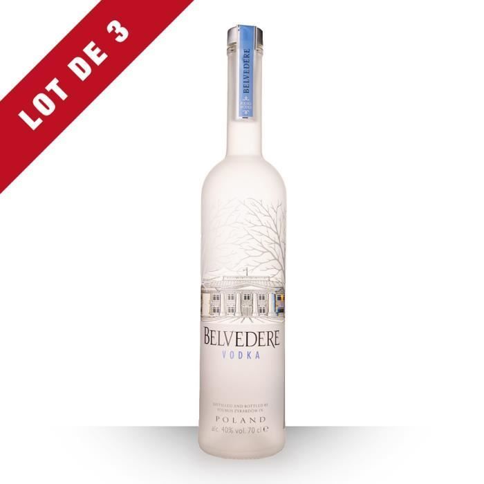 Juego de 3 botellas de vodka Belvedere de 70 cl.