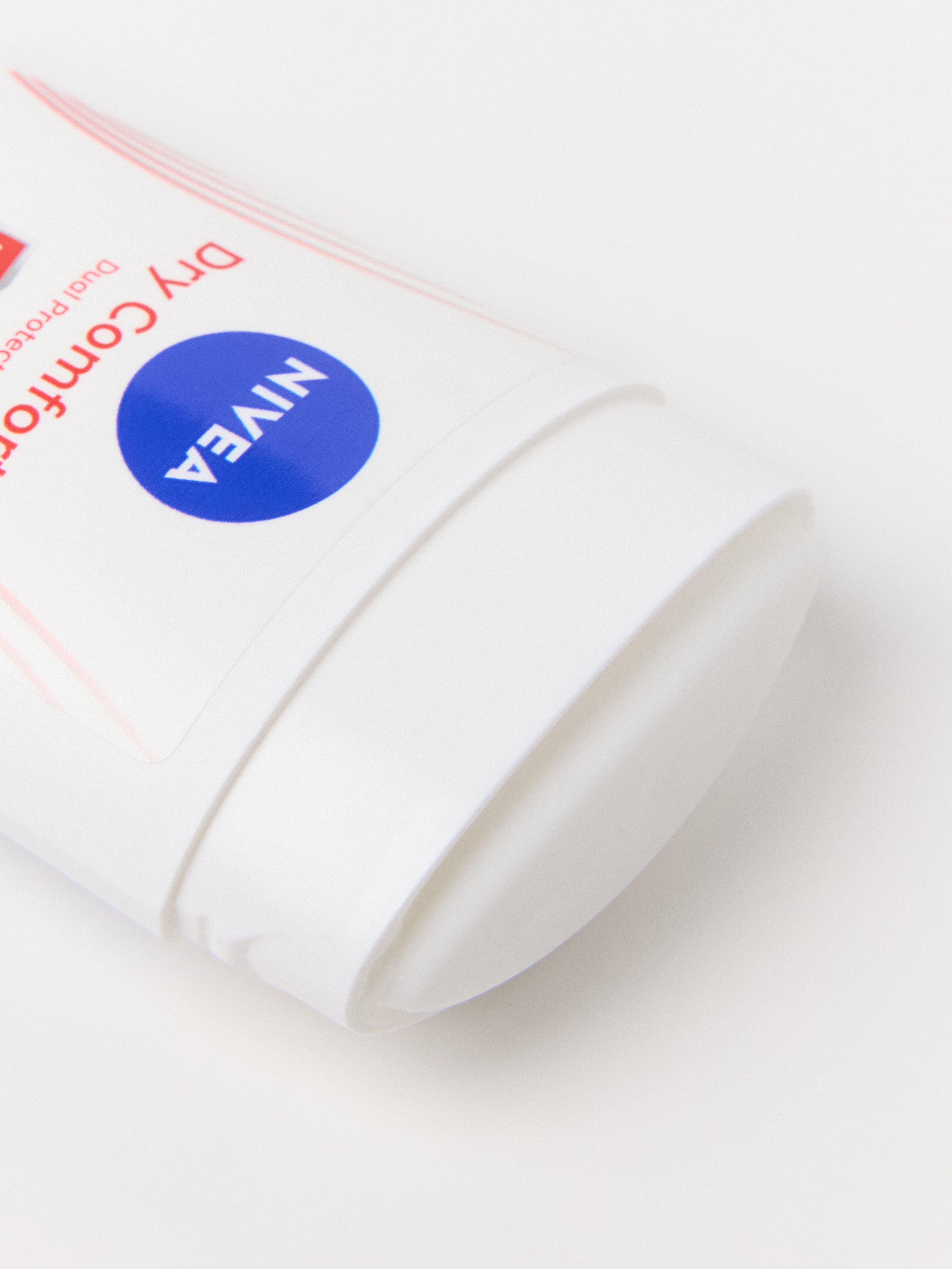 NIVEA Dry Comfort Stick Ingen farge